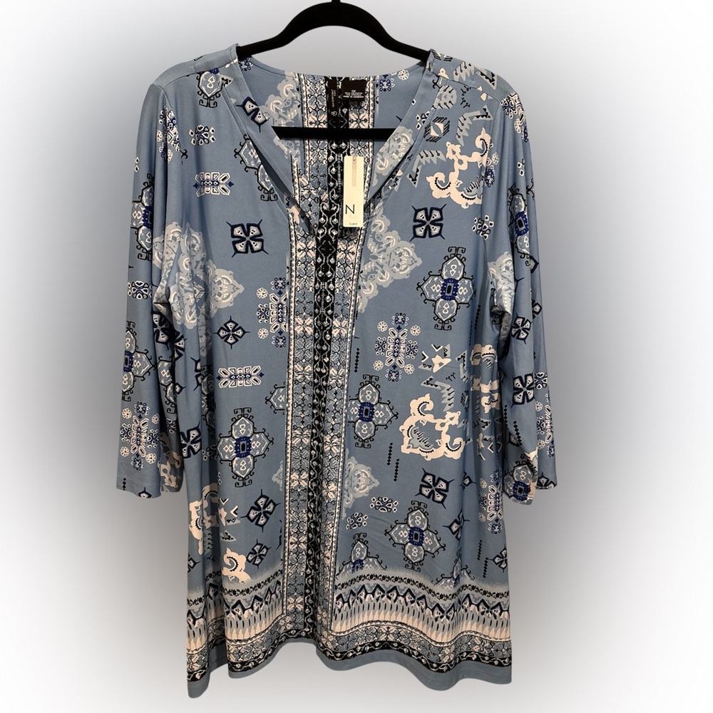 Paisley Patterned V-Neck Blouse. NWT